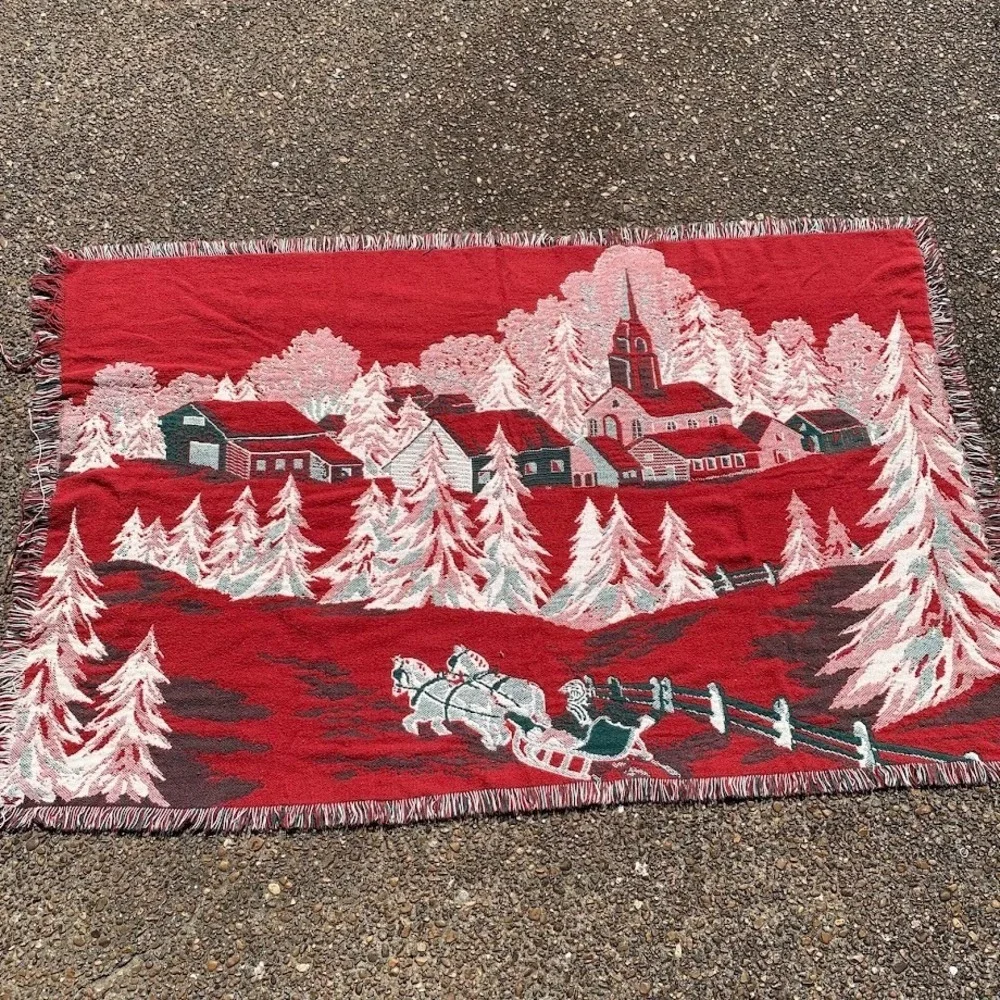 Vintage Winter Scene Holiday Fringe Woven Tapestry Throw Blanket